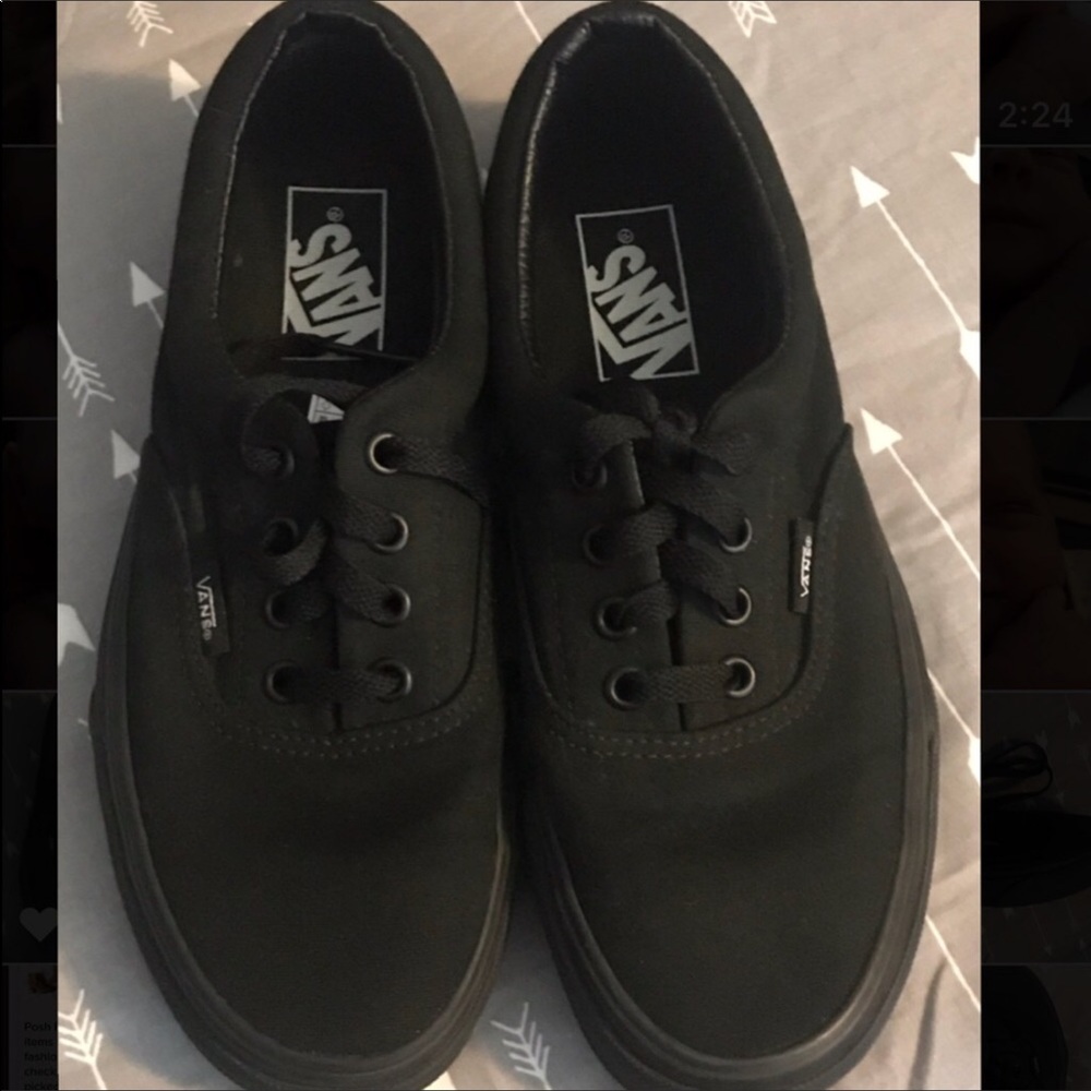 Vans Women 7.0 All Black